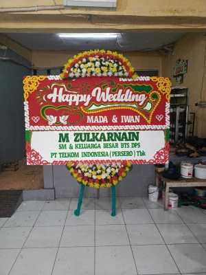 Papan Bunga di Banaran Tugu